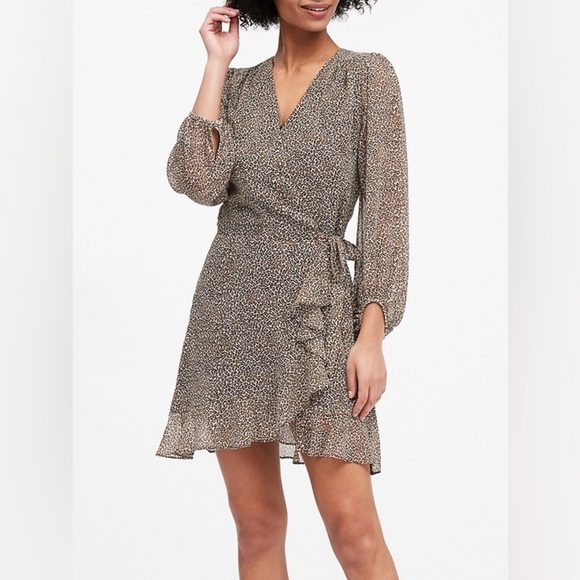 Banana Republic Leopard Ruffle Wrap Dress 6 - Picture 1 of 10